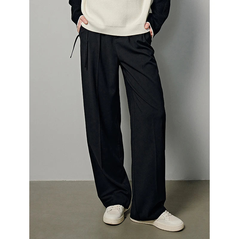 Women’s Pleated Trouser